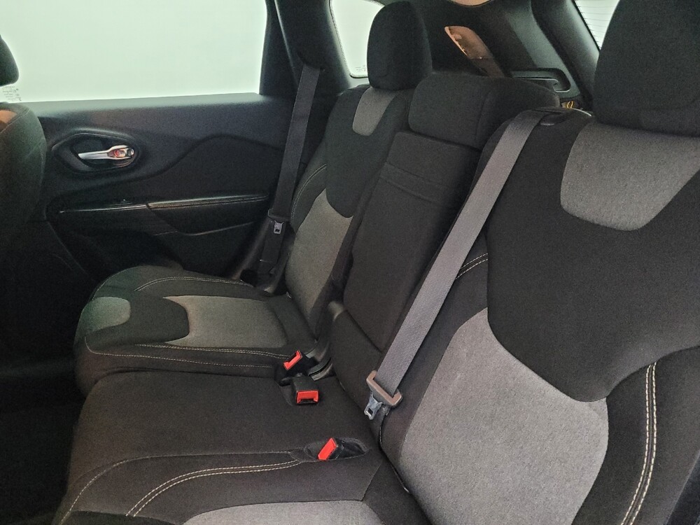 2015 Jeep Cherokee in Jacksonville, FL 32210 - 18134948 18