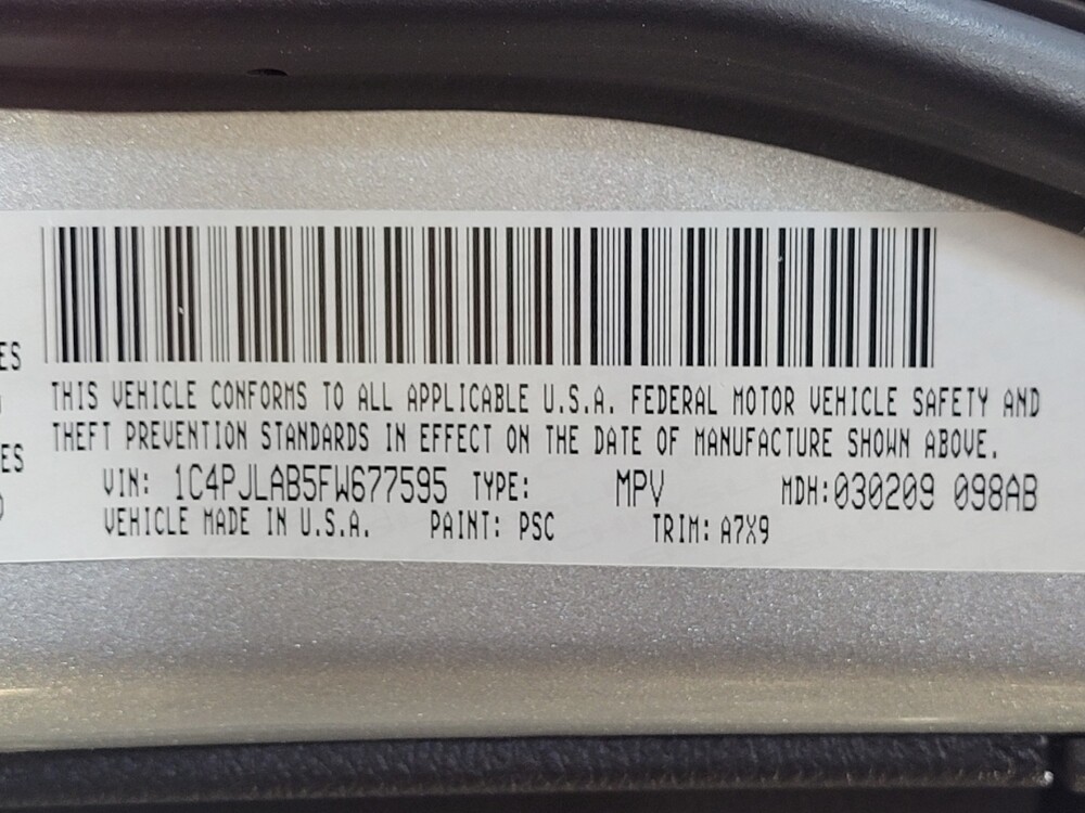 2015 Jeep Cherokee in Jacksonville, FL 32210 - 18134948 33