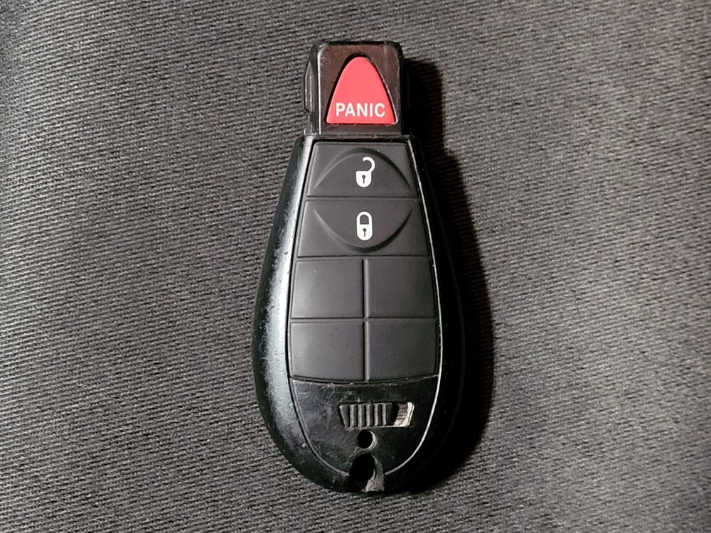 2015 Jeep Cherokee in Jacksonville, FL 32210 - 18134948 32