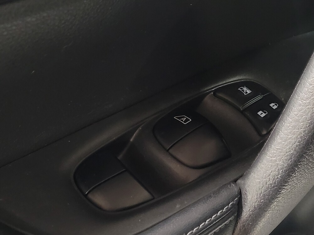 2017 Nissan Rogue in Savannah, GA 31419 - 18134952 27