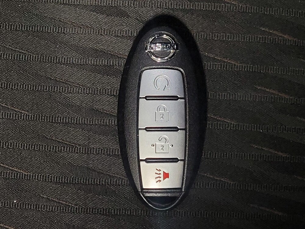 2017 Nissan Rogue in Savannah, GA 31419 - 18134952 32