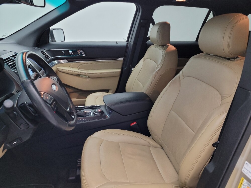2017 Ford Explorer in Columbia, SC 29210 - 18134958 17