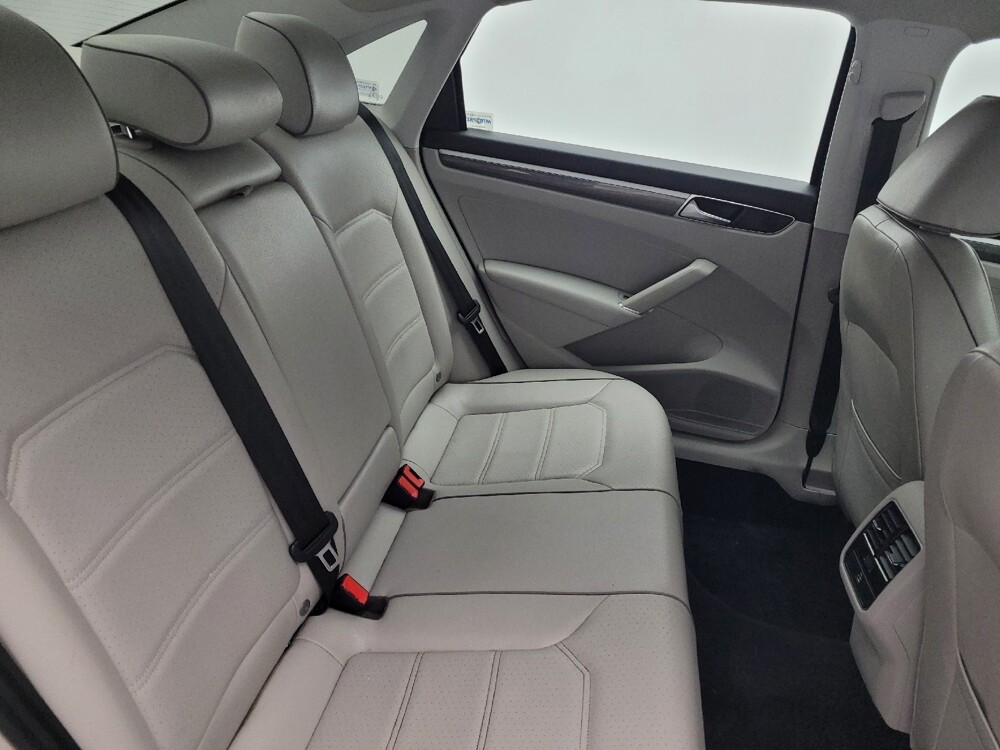 2018 Volkswagen Passat in Raleigh, NC 27604 - 18134972 19
