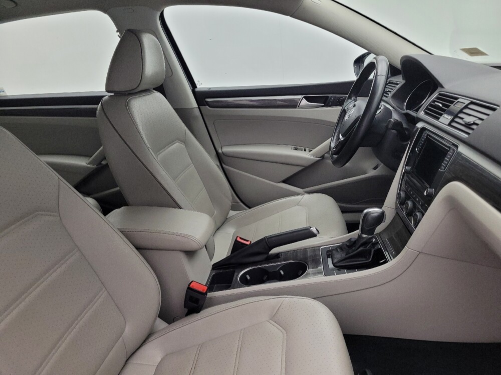 2018 Volkswagen Passat in Raleigh, NC 27604 - 18134972 21