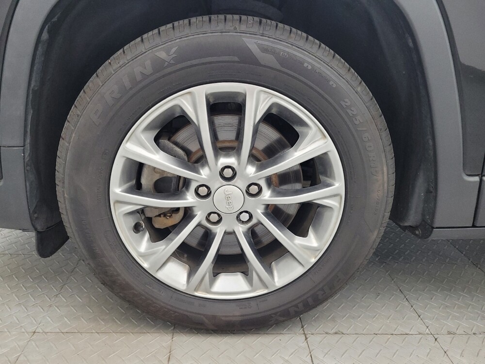 2019 Jeep Cherokee in Columbia, SC 29210 - 18134979 31