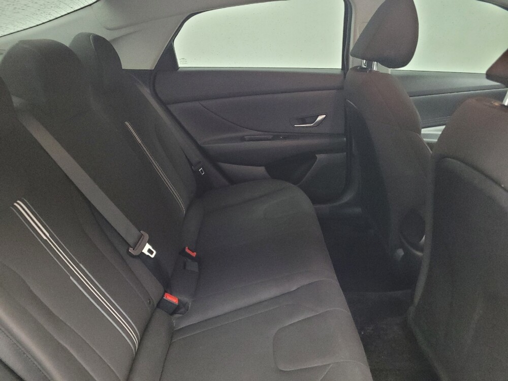 2021 Hyundai Elantra in Huntsville, AL 35816 - 18135001 19