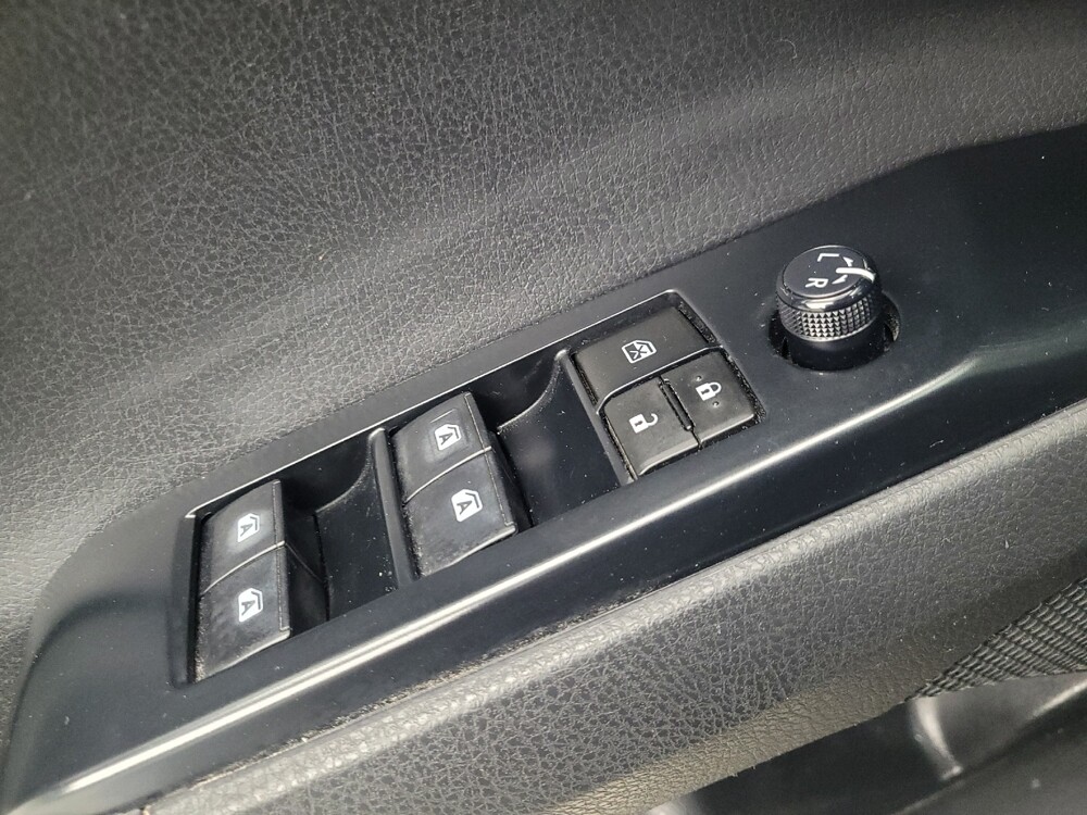 2019 Toyota Camry in Memphis, TN 38128 - 18135002 27