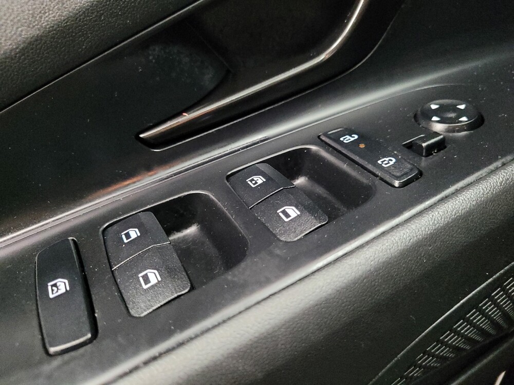 2025 Hyundai Elantra in Antioch, TN 37013 - 18135003 27