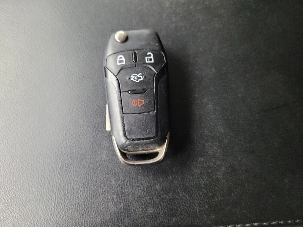 2020 Ford Explorer in Memphis, TN 38115 - 18135004 32