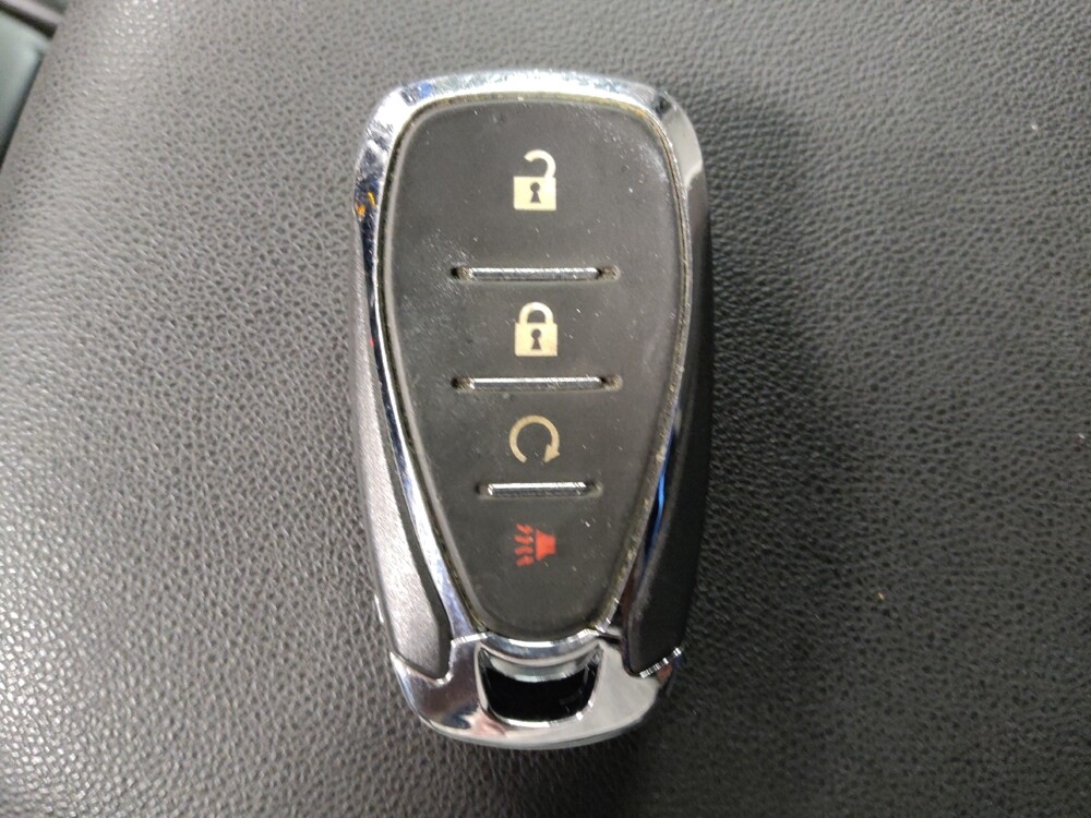 2019 Chevrolet Equinox in Houston, TX 77060 - 18135013 32