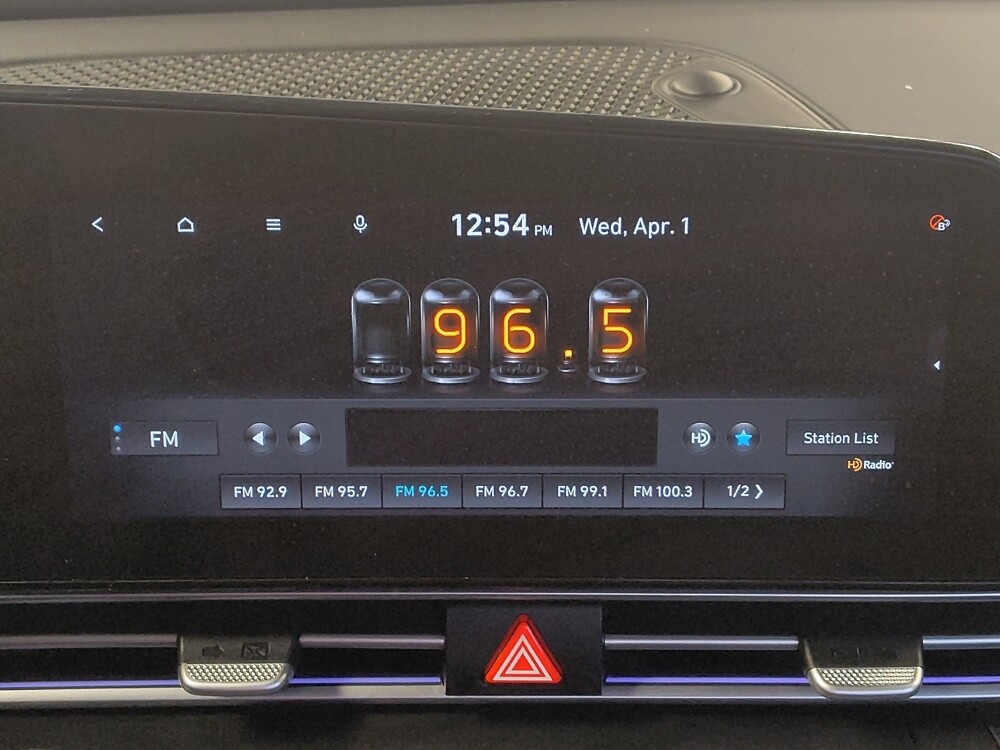 2023 Hyundai Elantra in Baton Rouge, LA 70816 - 18135014 25