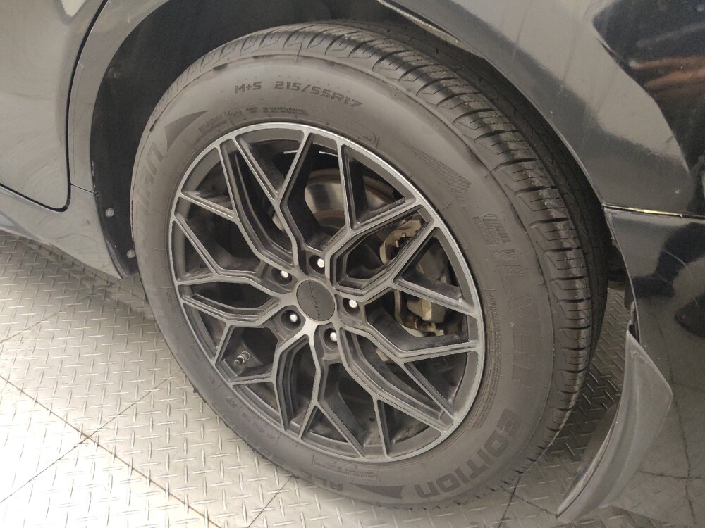 2018 Toyota Camry in Round Rock, TX 78664 - 18135021 31