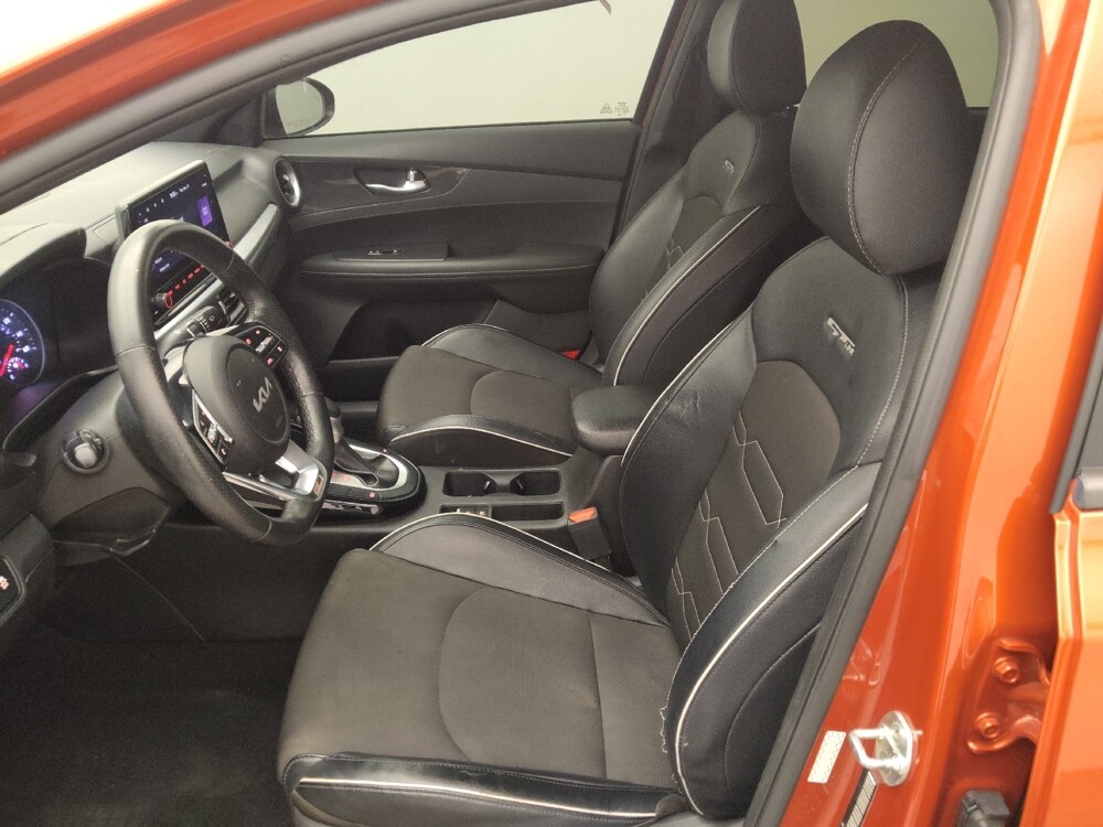 2023 Kia Forte in Live Oak, TX 78233 - 18135025 17