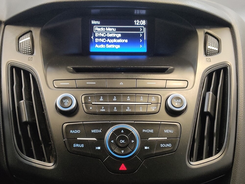 2016 Ford Focus in Fairfield, OH 45014 - 18135026 25