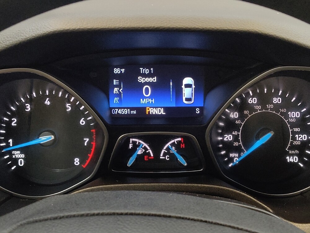 2016 Ford Focus in Fairfield, OH 45014 - 18135026 23