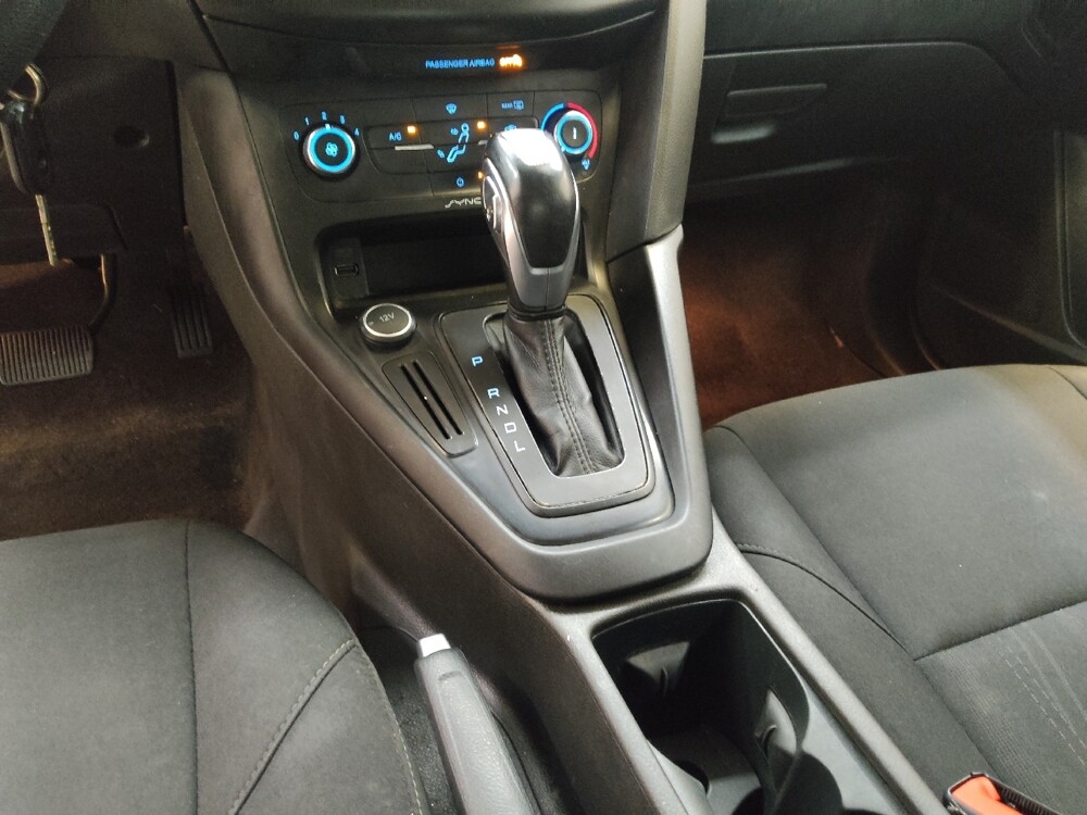 2016 Ford Focus in Fairfield, OH 45014 - 18135026 26
