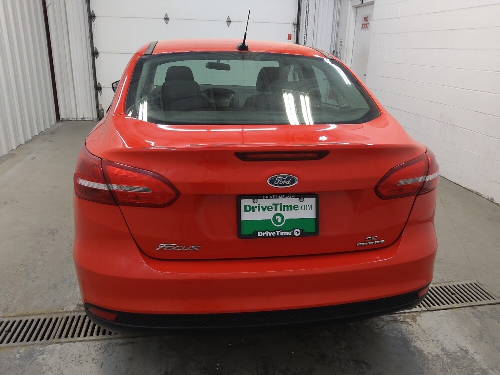 2016 Ford Focus in Fairfield, OH 45014 - 18135026 6