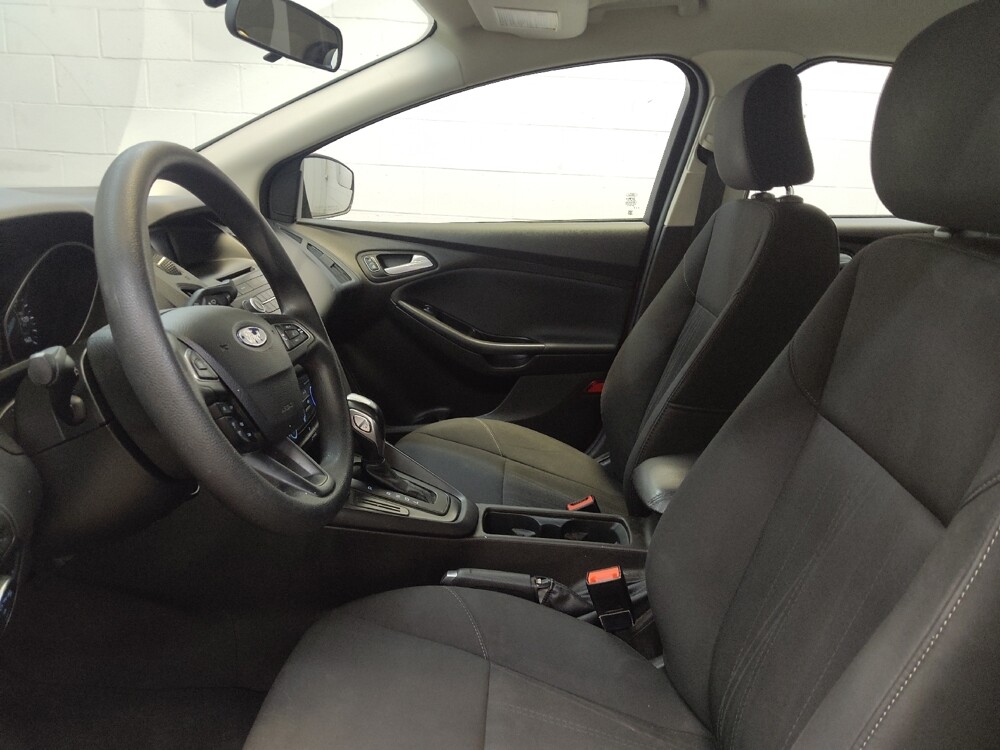 2016 Ford Focus in Fairfield, OH 45014 - 18135026 17