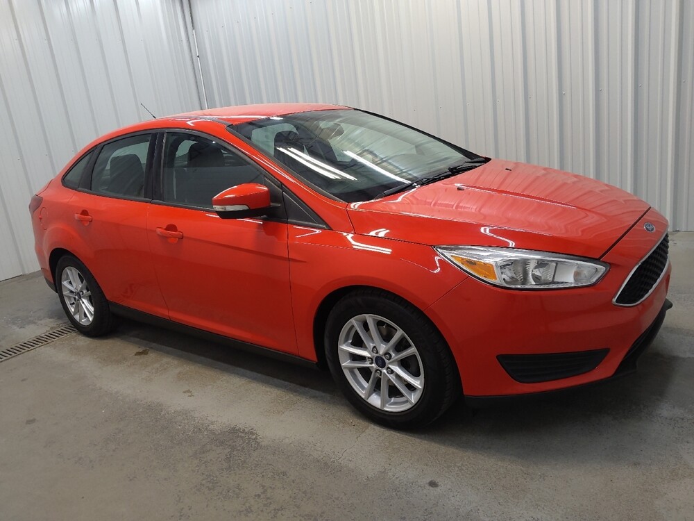 2016 Ford Focus in Fairfield, OH 45014 - 18135026 11