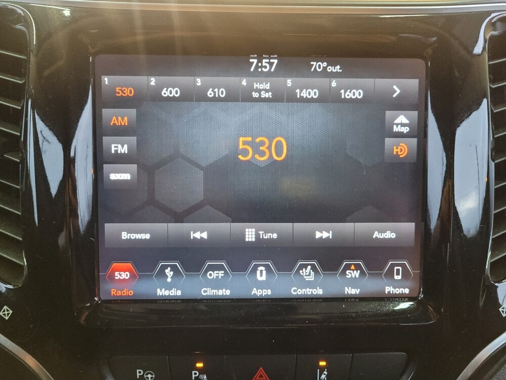 2019 Jeep Cherokee in Fairfield, OH 45014 - 18135031 25