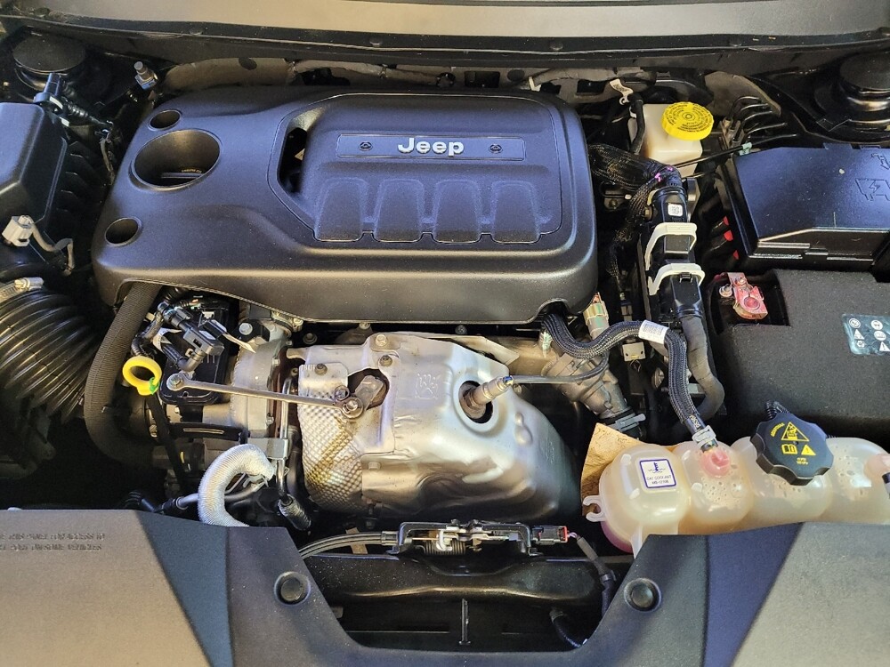 2019 Jeep Cherokee in Fairfield, OH 45014 - 18135031 30