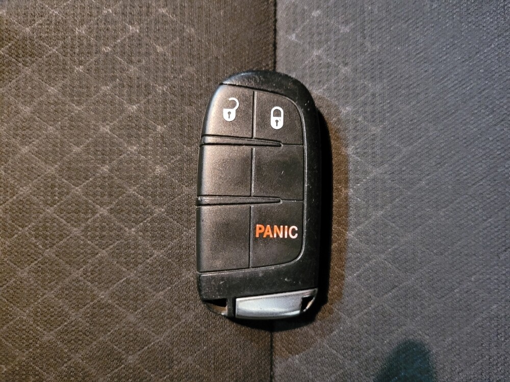 2019 Jeep Grand Cherokee in Laurel, MD 20724 - 18135041 32