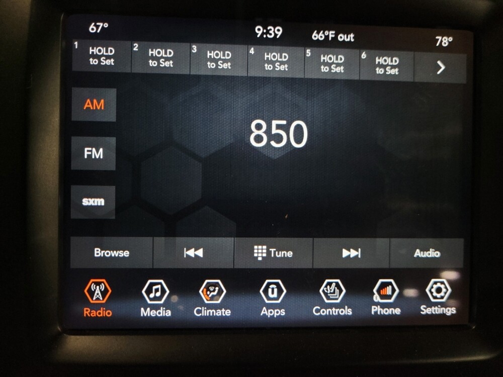 2021 Jeep Cherokee in Newport News, VA 23601 - 18135049 25