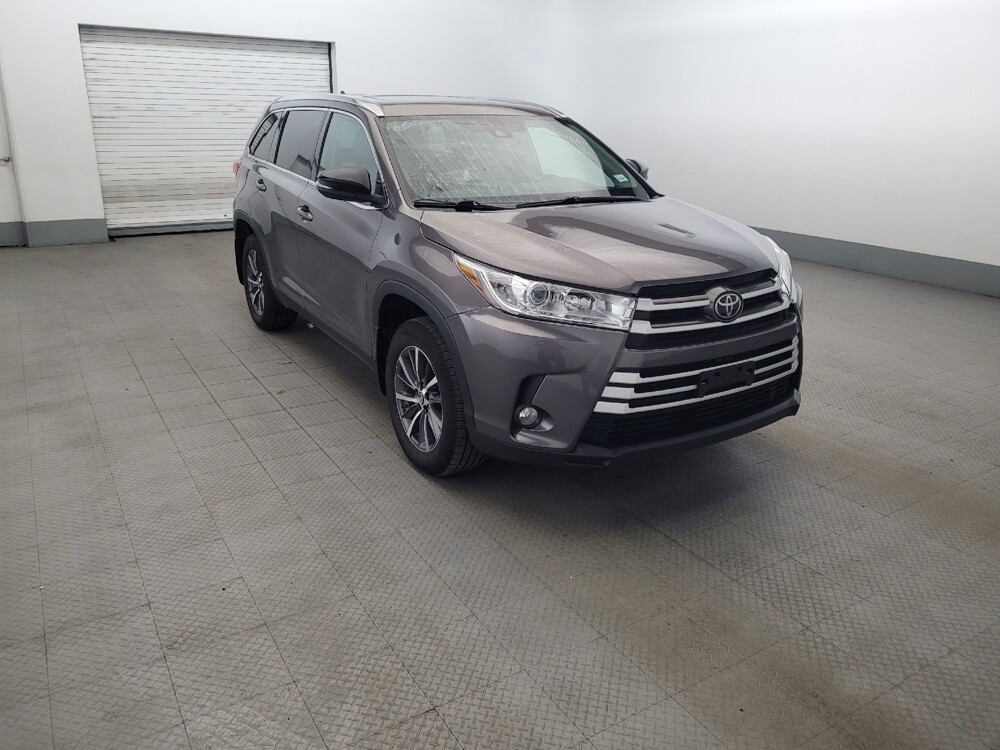 2019 Toyota Highlander in Newport News, VA 23601 - 18135052 13