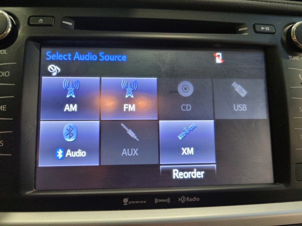 2019 Toyota Highlander in Newport News, VA 23601 - 18135052 25