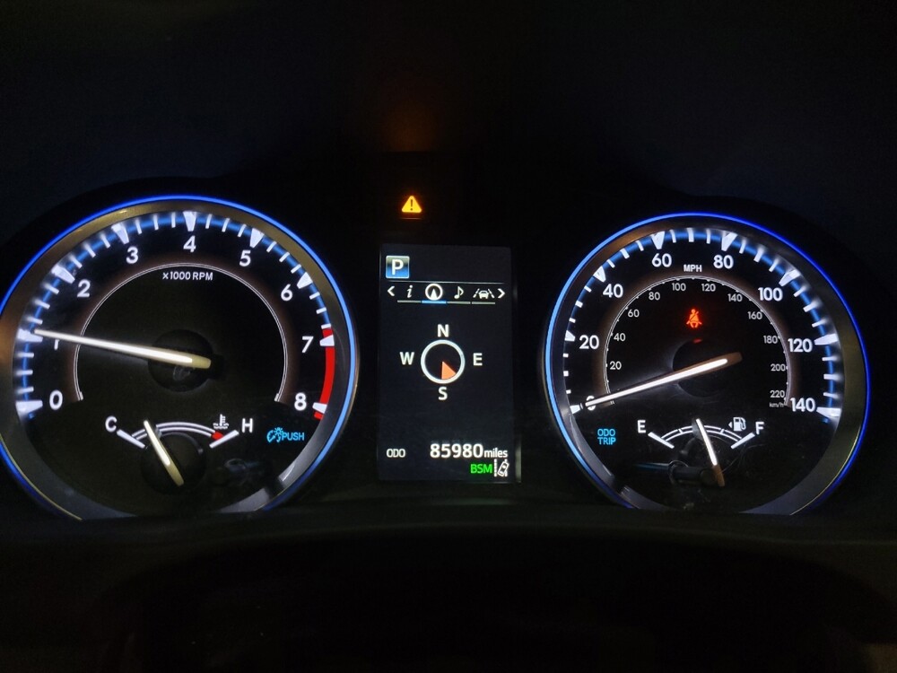 2019 Toyota Highlander in Newport News, VA 23601 - 18135052 23