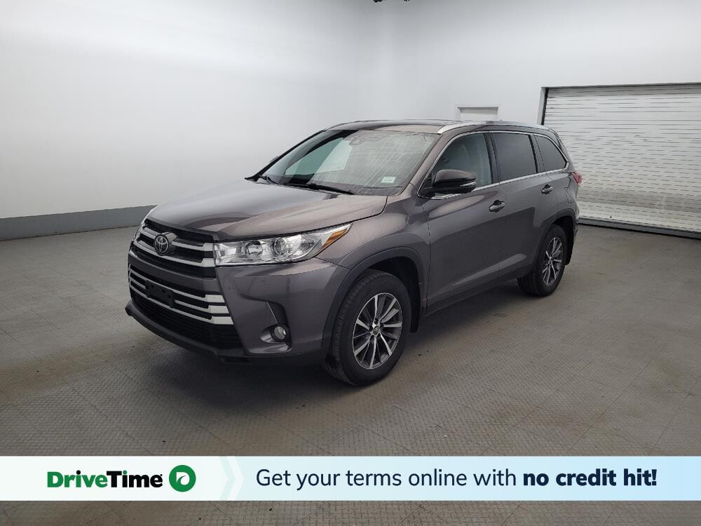 2019 Toyota Highlander in Newport News, VA 23601 - 18135052