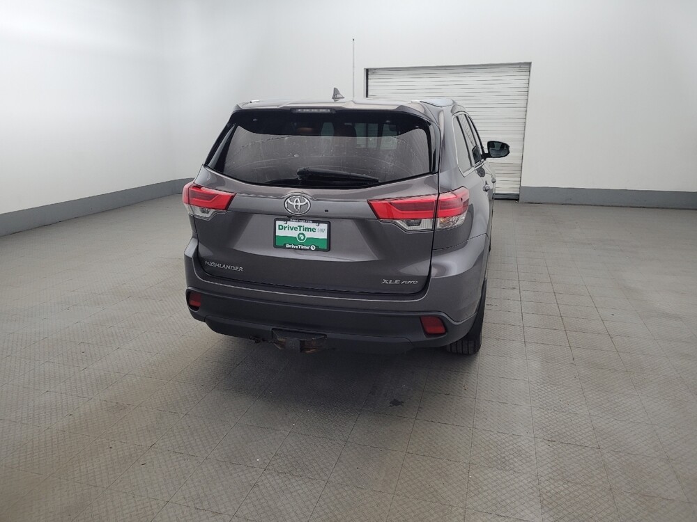 2019 Toyota Highlander in Newport News, VA 23601 - 18135052 7