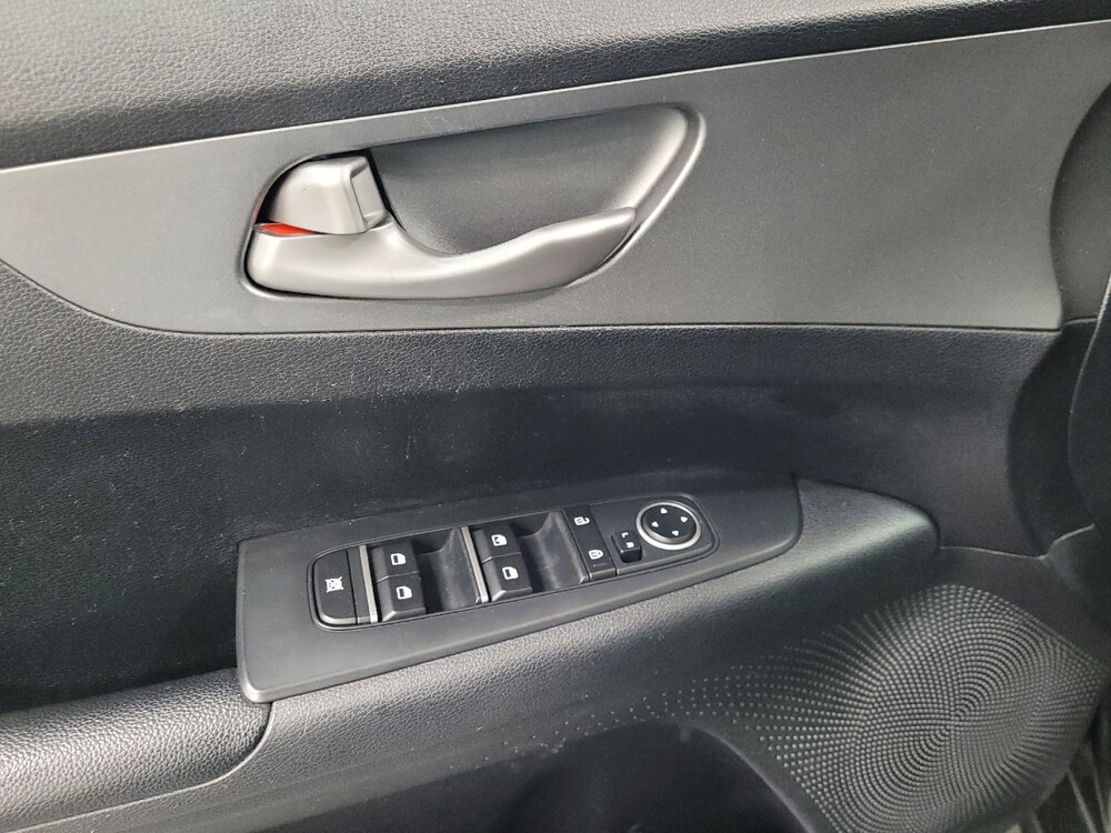 2019 Kia Forte in Plymouth Meeting, PA 19462 - 18135059 27