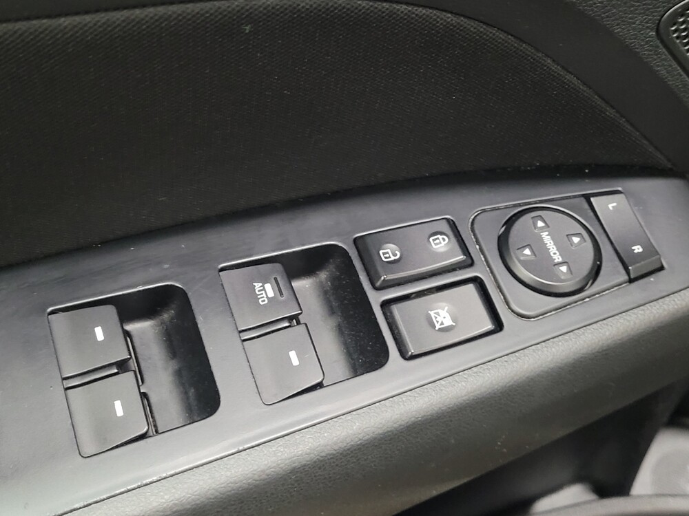 2018 Hyundai Elantra in Woodbridge, VA 22191 - 18135060 27