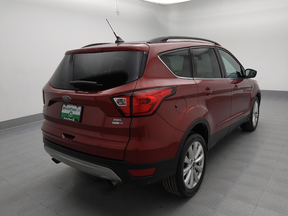 2019 Ford Escape in Independence, MO 64055 - 18135061 9