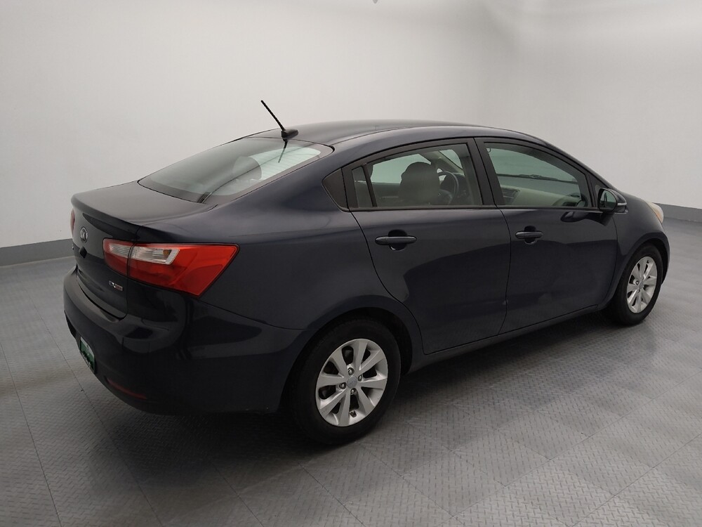 2015 Kia Rio in Topeka, KS 66611 - 18135062 10