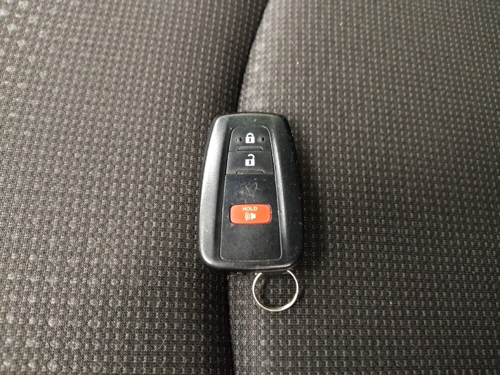 2021 Toyota Prius in Independence, MO 64055 - 18135063 32