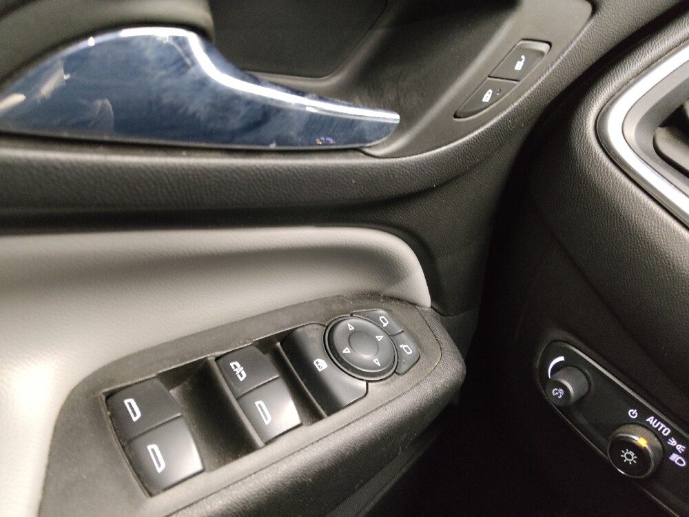 2022 Chevrolet Equinox in Wichita, KS 67207 - 18135064 27