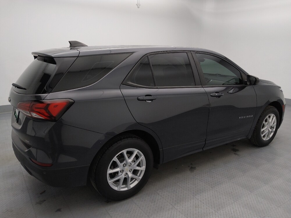 2022 Chevrolet Equinox in Wichita, KS 67207 - 18135064 10