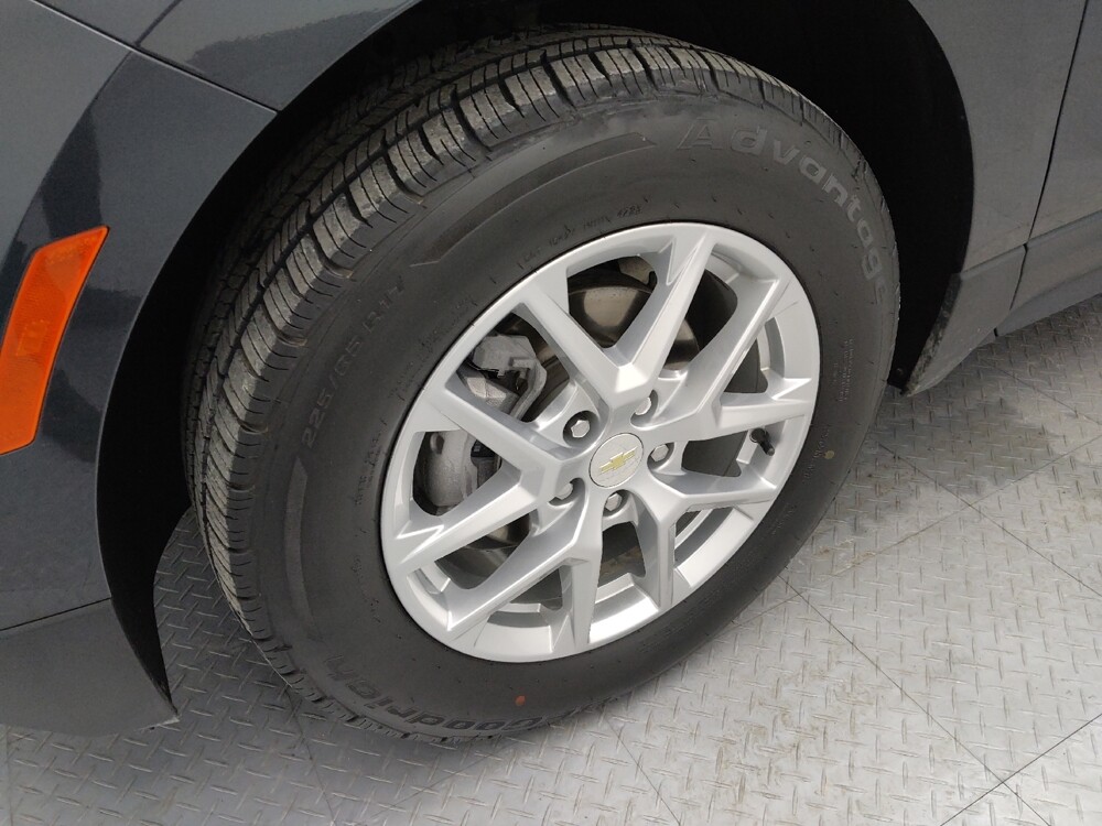 2022 Chevrolet Equinox in Wichita, KS 67207 - 18135064 31