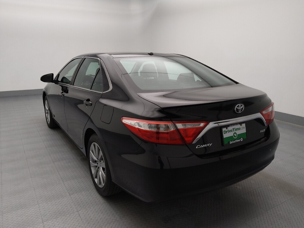 2017 Toyota Camry in Wichita, KS 67207 - 18135067 5