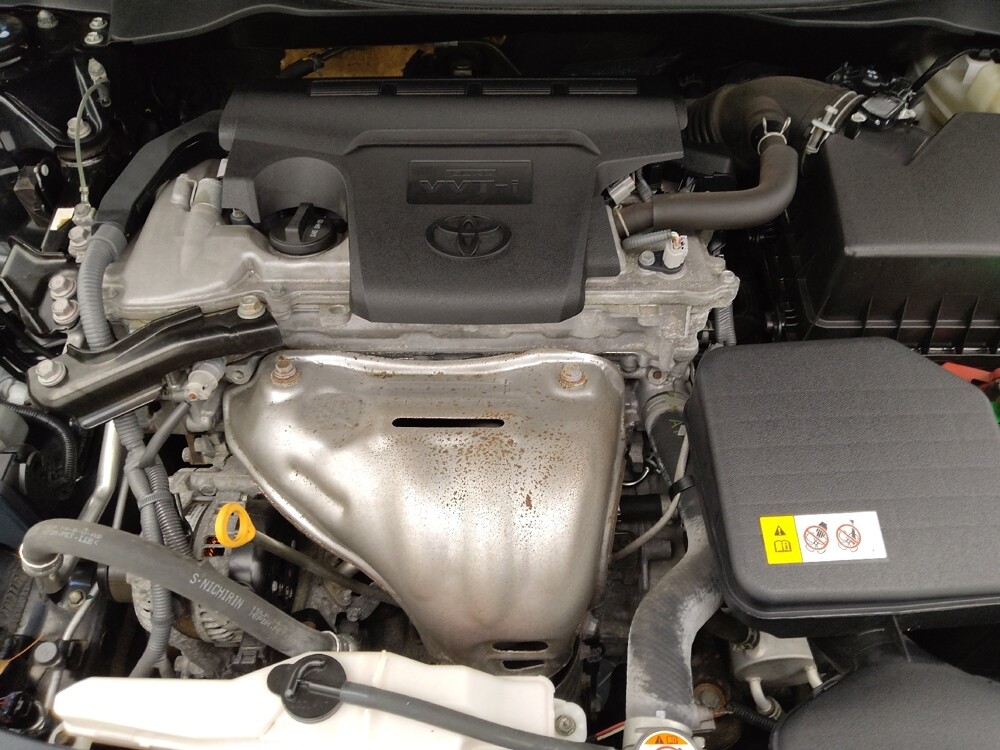 2017 Toyota Camry in Wichita, KS 67207 - 18135067 30