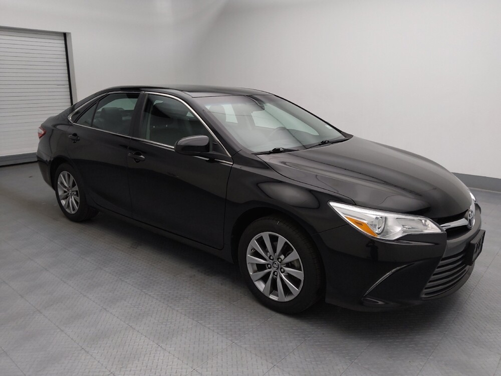 2017 Toyota Camry in Wichita, KS 67207 - 18135067 11