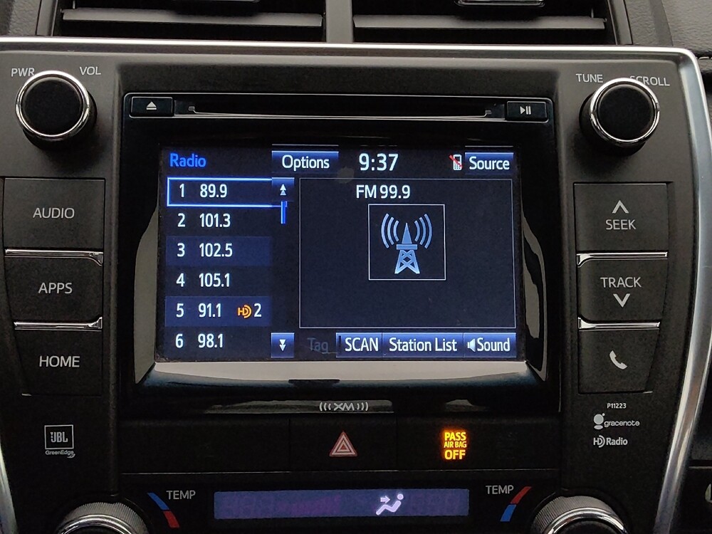 2017 Toyota Camry in Wichita, KS 67207 - 18135067 25