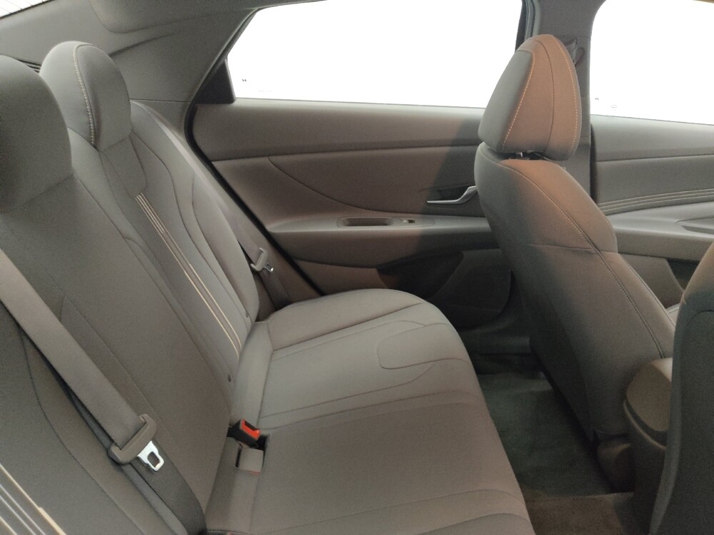 2023 Hyundai Elantra in Lombard, IL 60148 - 18135070 19