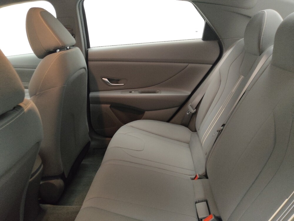 2023 Hyundai Elantra in Lombard, IL 60148 - 18135070 18