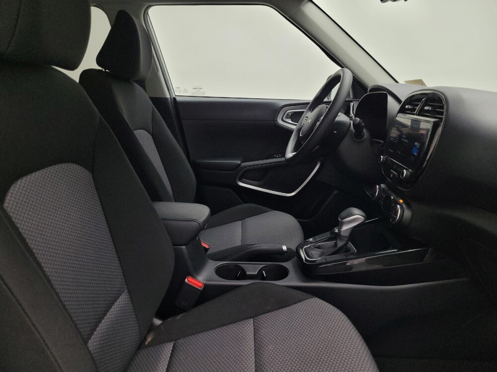 2025 Kia Soul in Peoria, IL 61615 - 18135075 21