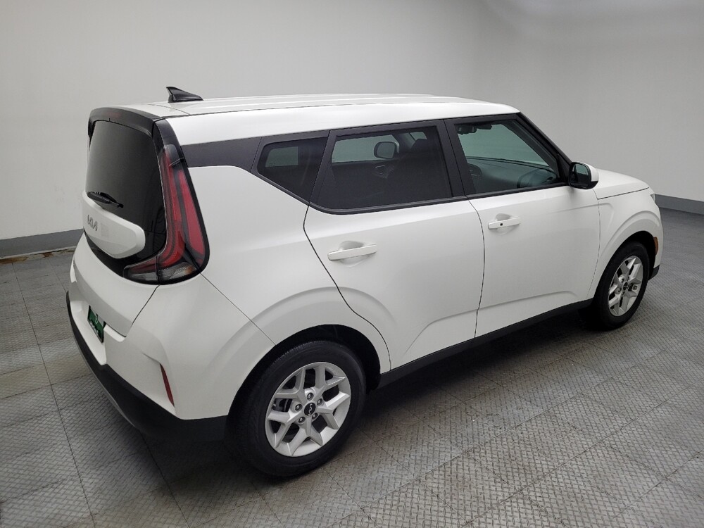 2025 Kia Soul in Peoria, IL 61615 - 18135075 10