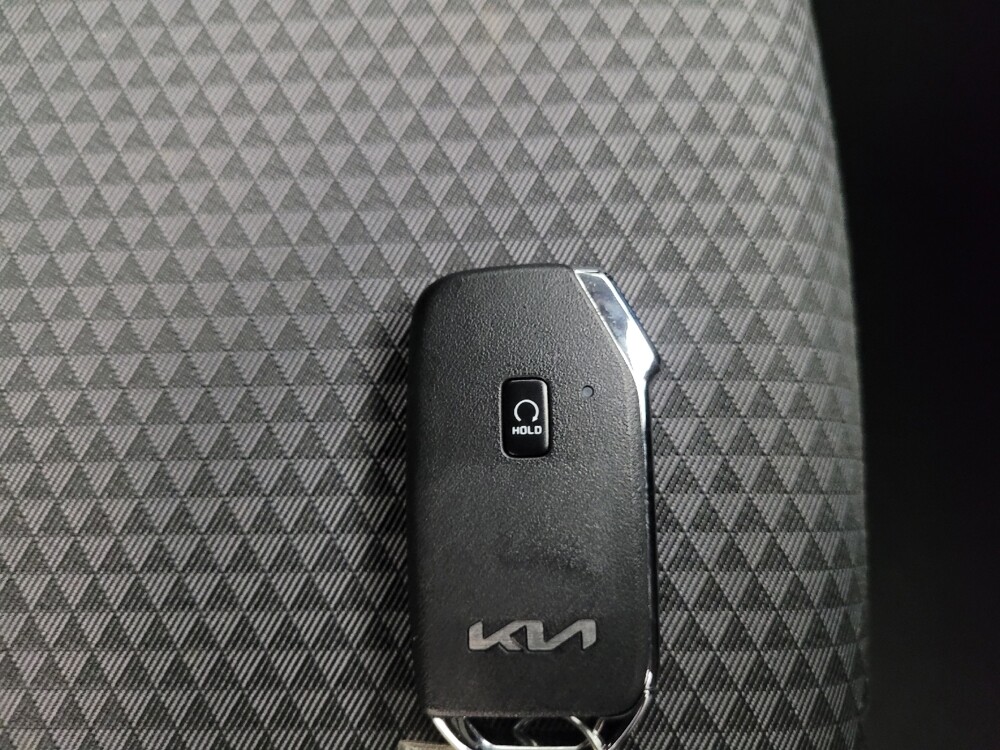 2025 Kia Soul in Peoria, IL 61615 - 18135075 32