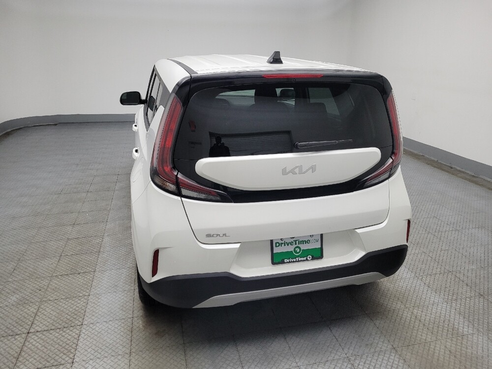 2025 Kia Soul in Peoria, IL 61615 - 18135075 6